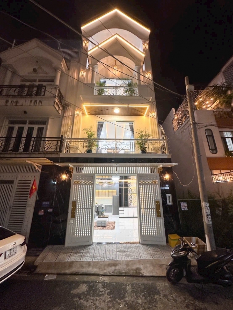 Khu Vip 1979 Huỳnh Thị Đồng Nhà Đồng Bộ Cao Tầng . Thị Trấn Nhà Bè.Hẻm Xe Hơi 7m