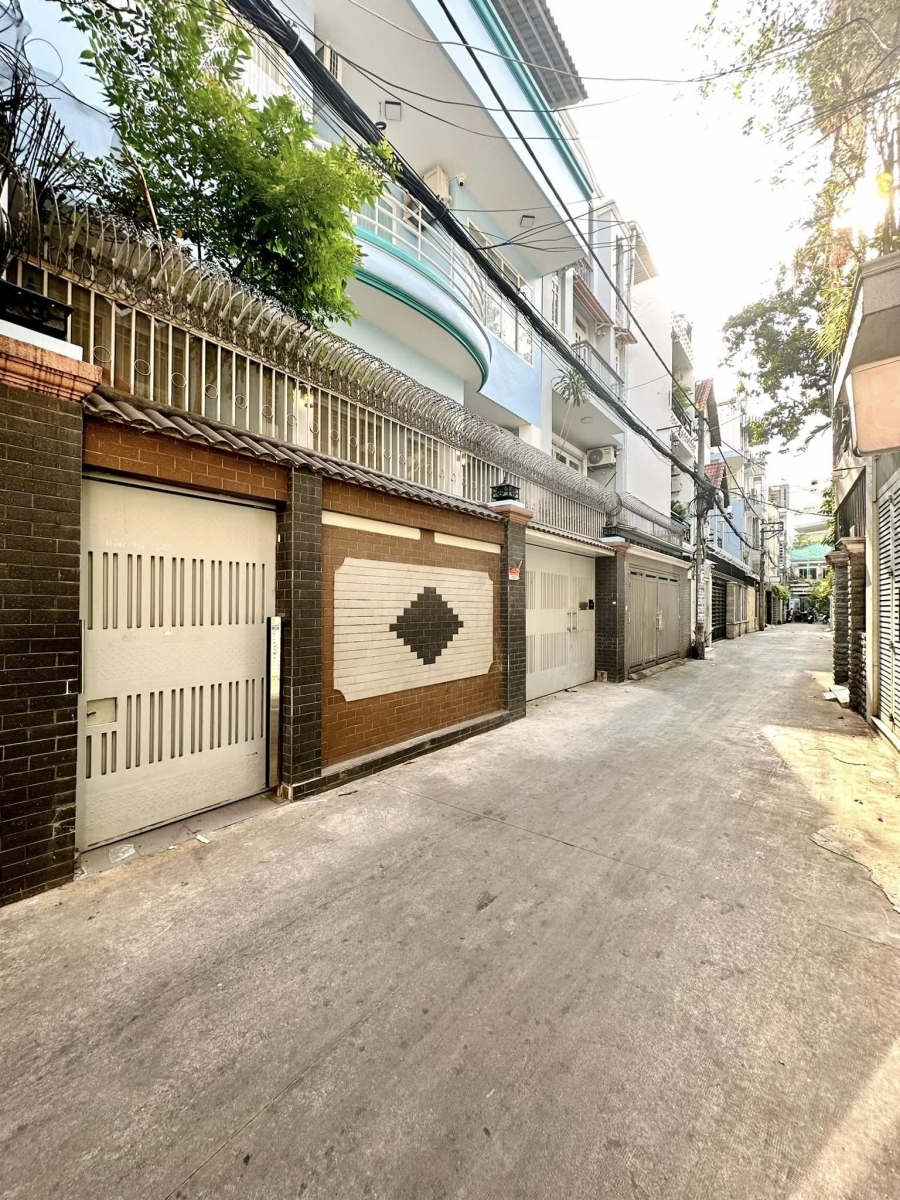 KHU VIP ĐẶNG VĂN NGỮ - XE HƠI 7 CHỖ VÀO NHÀ - NGANG HƠN 5M BỀ THẾ