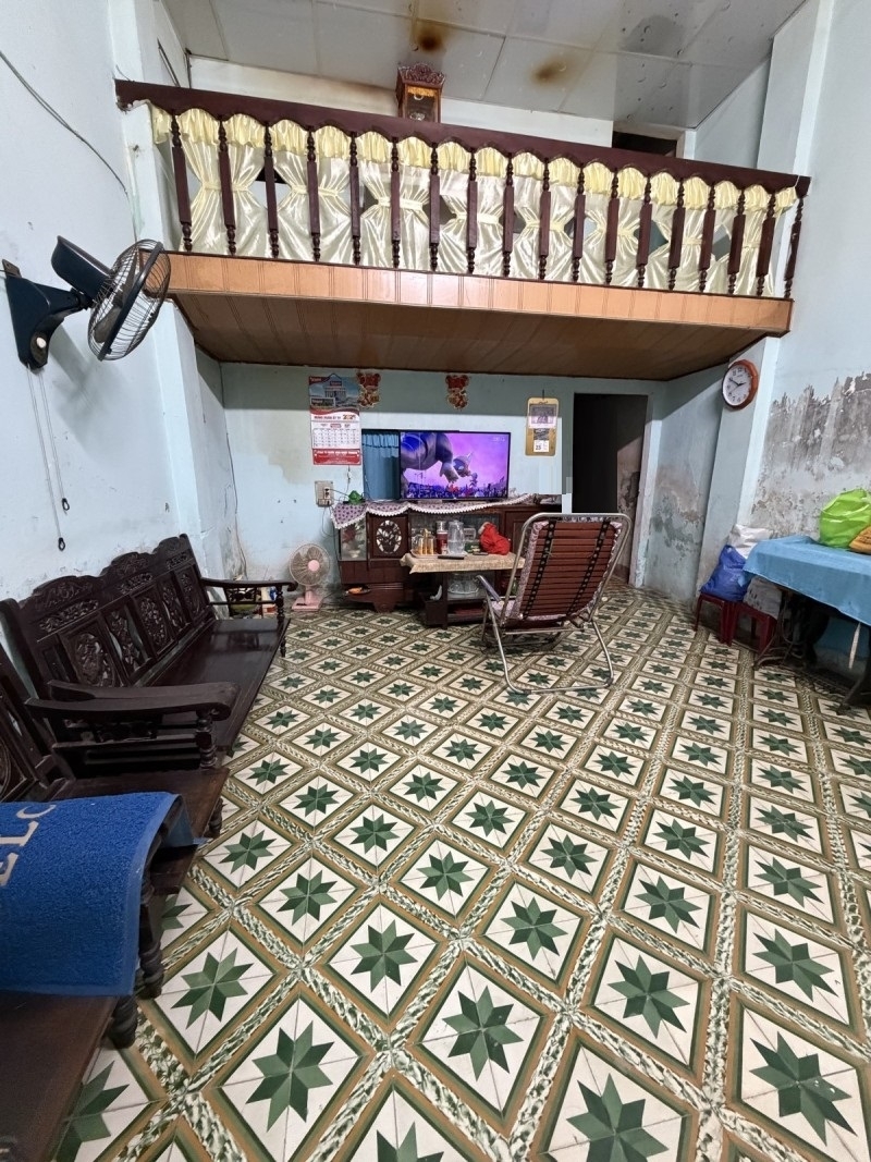 ♪ Kiệt Núi Thành cách MT khoảng 70m 1 lần rẽ 10m đến nhà 35m2 2.75 tỷ