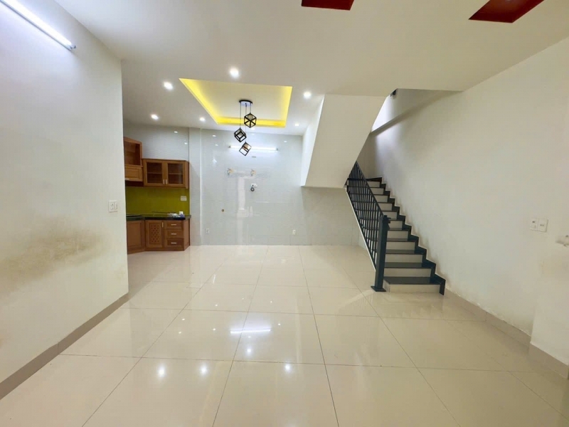 ► Kiệt Ô tô Tiểu La gần Bình An 7 51m2 ngang 5m 3 mê cứng 5.x tỷ