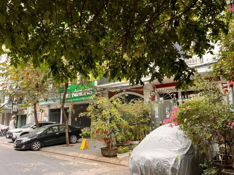 “Kinh doanh đỉnh” bán nhà phố Văn Cao ô tô vào nhà 108m chỉ 39 tỷ