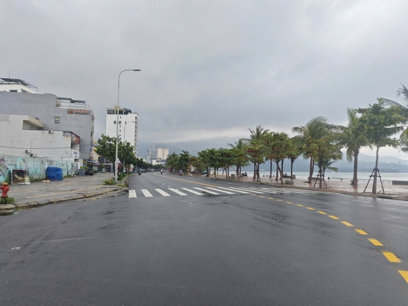 Kinh Doanh Phố Biển- Diện Tích Lớn- Ngang Khủng- Cách Biển 100m