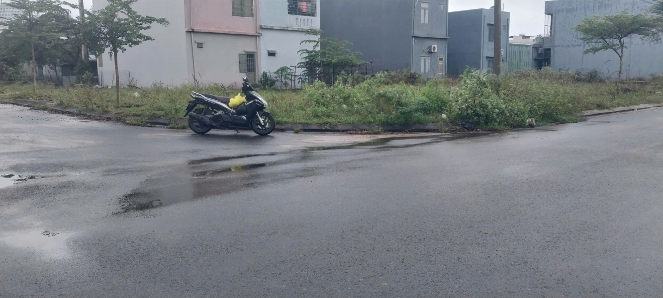 ► Lô Góc 2 Mặt Tiền đường 7.5m giữa ĐH FPT ĐH Phan Châu Trinh 100m2 ngang 7.7m 4.x tỷ