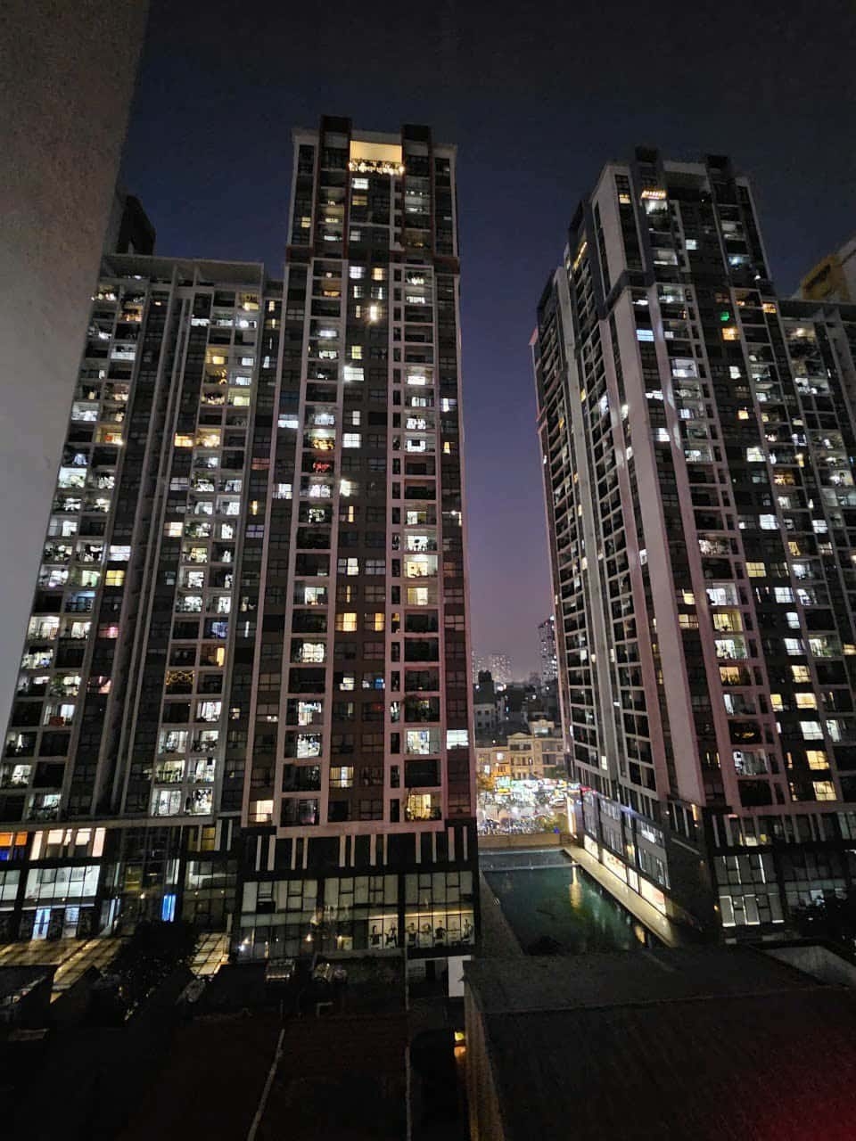 Lô góc Chung cư Phố Hạ Đình. DT 70m Tầng 8- 2PN rộng 2WC 2 ban công - Giá 645 tỷ