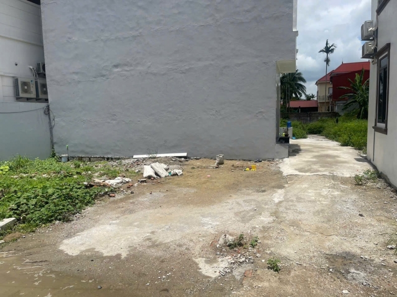 LÔ GÓC TUYẾN 2 HẢI PHÒNG – ĐỐI DIỆN TĐC ĐƯỜNG SẮT HOÀ NGHĨA – GIÁ 1.9X TỶ  VỊ TRÍ HIẾM – ZALO 0567