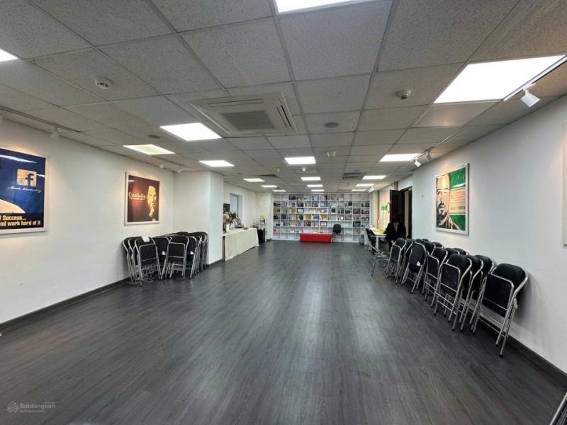 Mặt bằng VP 72m ở  trung tâm phố Thái Hà, cho thuê giá rẻ. LH ngay 0395325787