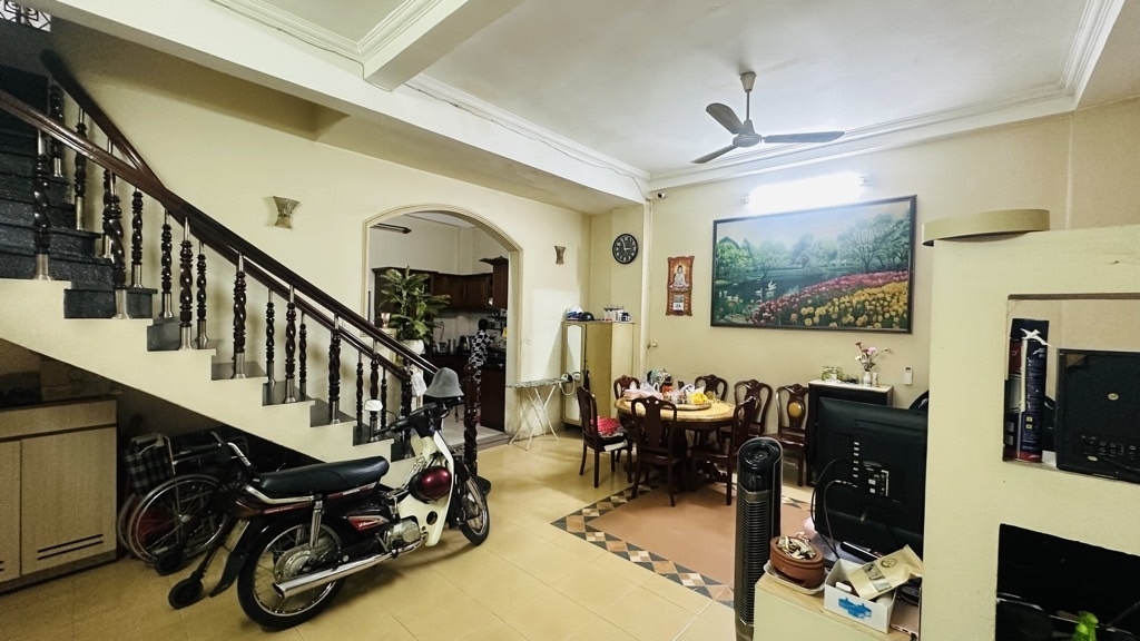 Mặt tiền 4 tầng chợ Nguyễn Trãi 6.5x21 chỉ 26 TL- 0931172218