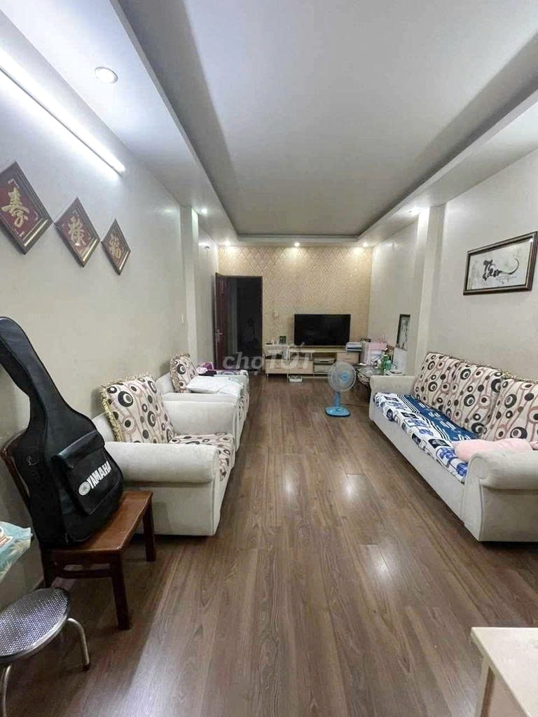 Mặt tiền đường nhựa 10m nội bộ Phạm Thế Hiển vỉa hè rộng