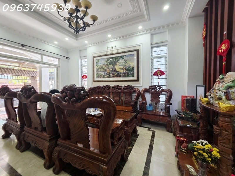 Mặt tiền kinh doanh 152m2 ngang 9.5m dài 16m 3 tầng 12.8 tỷ Hiệp Bình Chánh