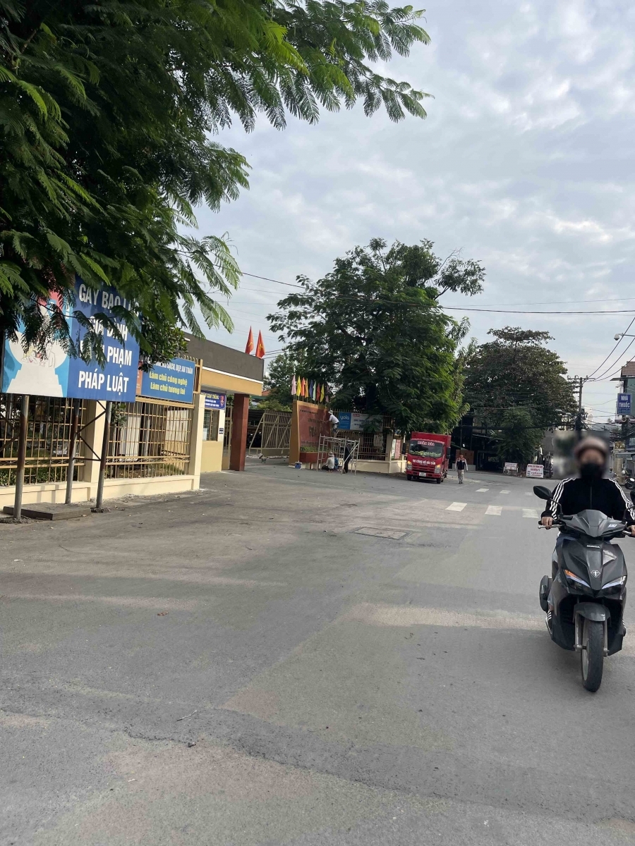 Mặt Tiền Kinh Doanh Gần  Trường Hoa Lư – 186m² – Giá Chỉ 8.5 Tỷ (~40tr/M²) – Siêu Rẻ