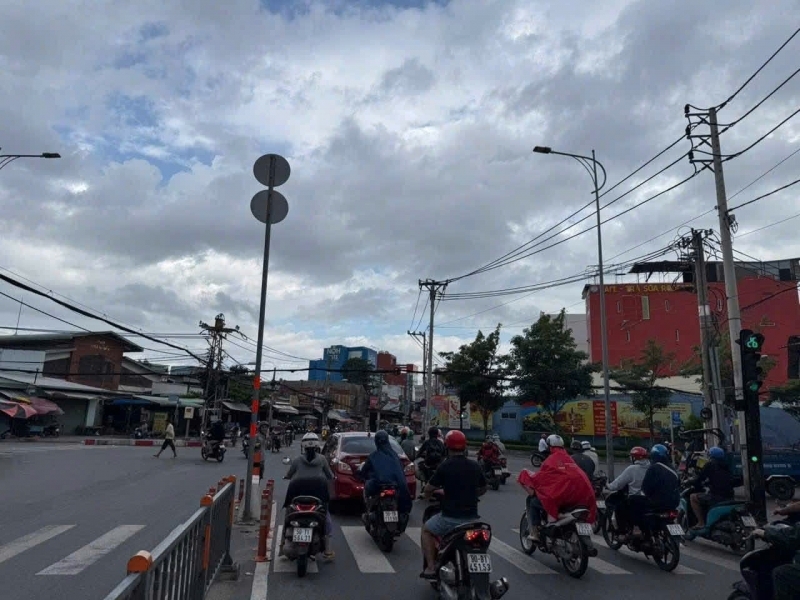 MỘT MẶT TIỀN VÀNG SIÊU VIP GIÁ RẺ KO THỂ BỎ QUA ĐẦU TƯ - TÔ KÝ HÓC MÔN