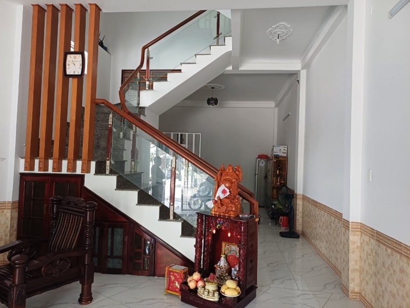 ♥ MT đường 5.5m Châu Thượng Văn gần Chợ Hoà Cường 67m2 3 tầng sạch đẹp 5.x tỷ