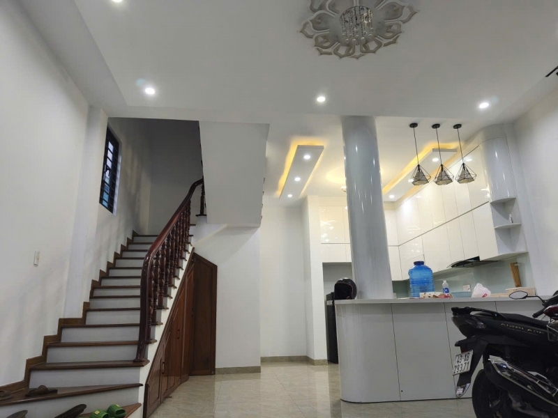 ♪ MT đường 7.5m Trần Thái Tông Thanh Khê 60m2 ngang 6m 3 mê đúc 4PN  đang cho thuê 12tr 5.xx tỷ