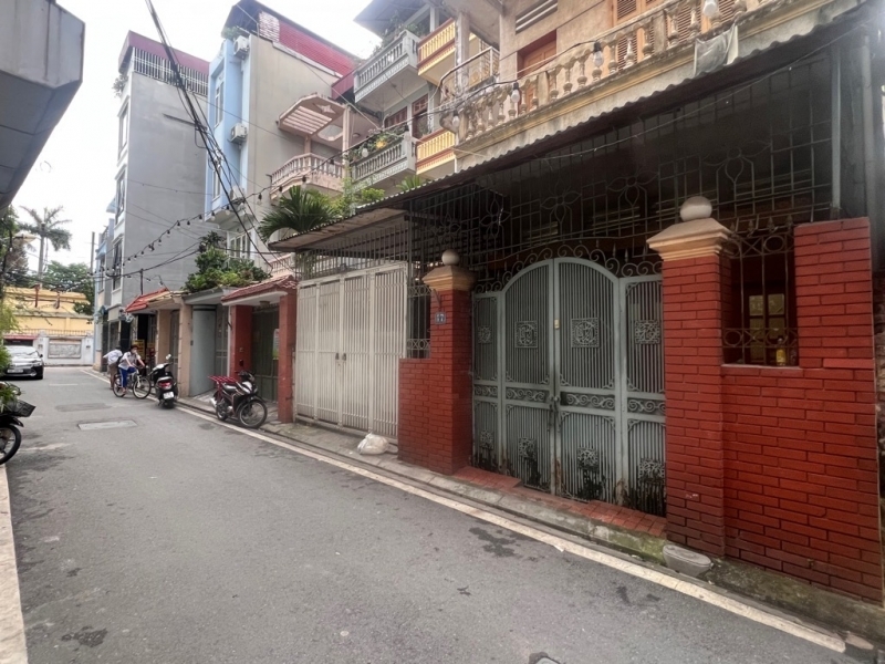 NGUYỄN SƠNLONG BIÊN 21tỷ 115m MẶT TIỀN 5m Ô TÔ ĐỖ CỬAKINH DOANHCHO THUÊ