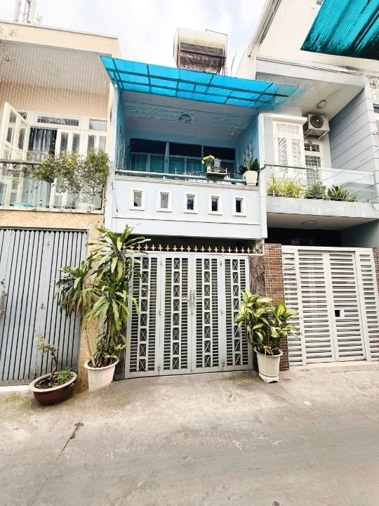 Nhà 1 lầu BTCT Hẻm 5m / Âu Dương Lân P3Q8 (P.Chánh Hưng)