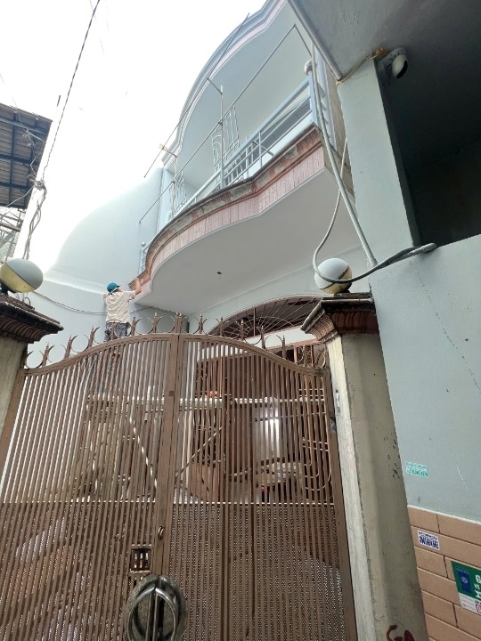 Nhà 2 tầng hẻm Dương Bá Trạc ngay chợ Rạch Ông P.Chánh Hưng. Giá 4tỷ TL