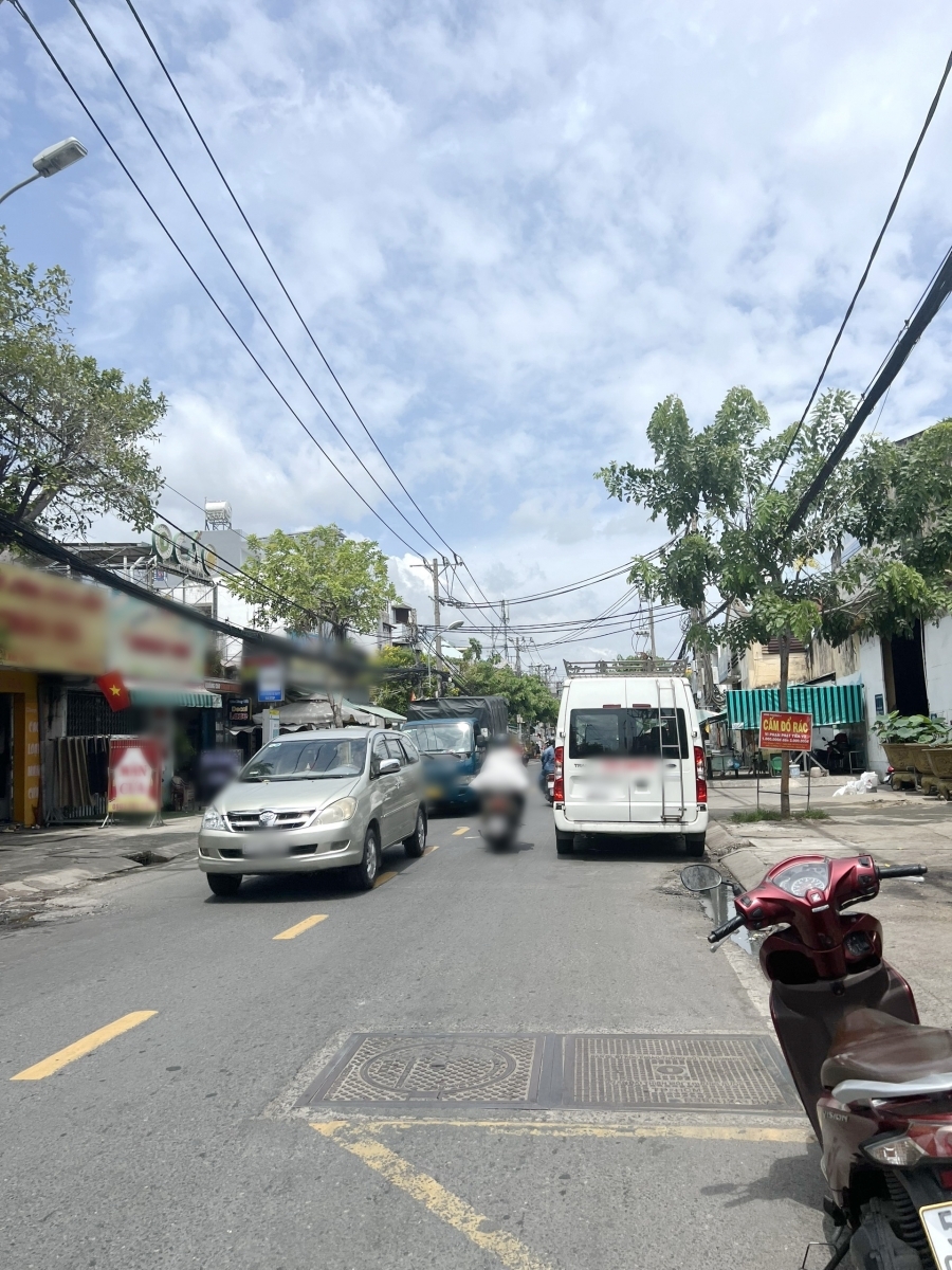 Nhà 2 tầng mặt tiền Phạm Thế Hiển P6Q8 . Giá 10.9 tỷ