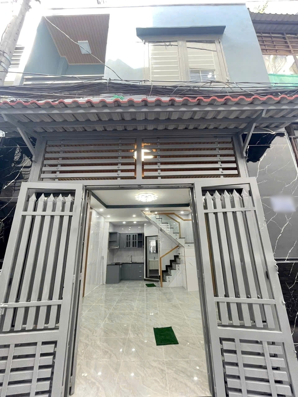 Nhà 2 tầng mới sát MT đường Đặng Chất P.Chánh Hưng. Giá 55 tỷ TL