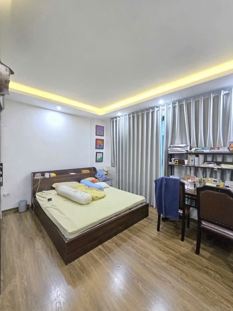 Nhà 3 tầng 2 mặt tiền thôn Gia Tân - tổ 11 Quang Minh. Đường thông ô tô tránh