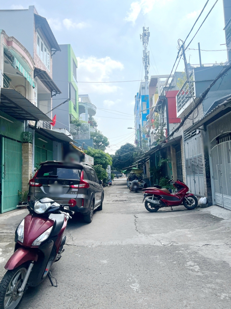 Nhà 3 tầng mặt tiền đường số Hưng Phú P9Q8 . Giá: 7.8 tỷ