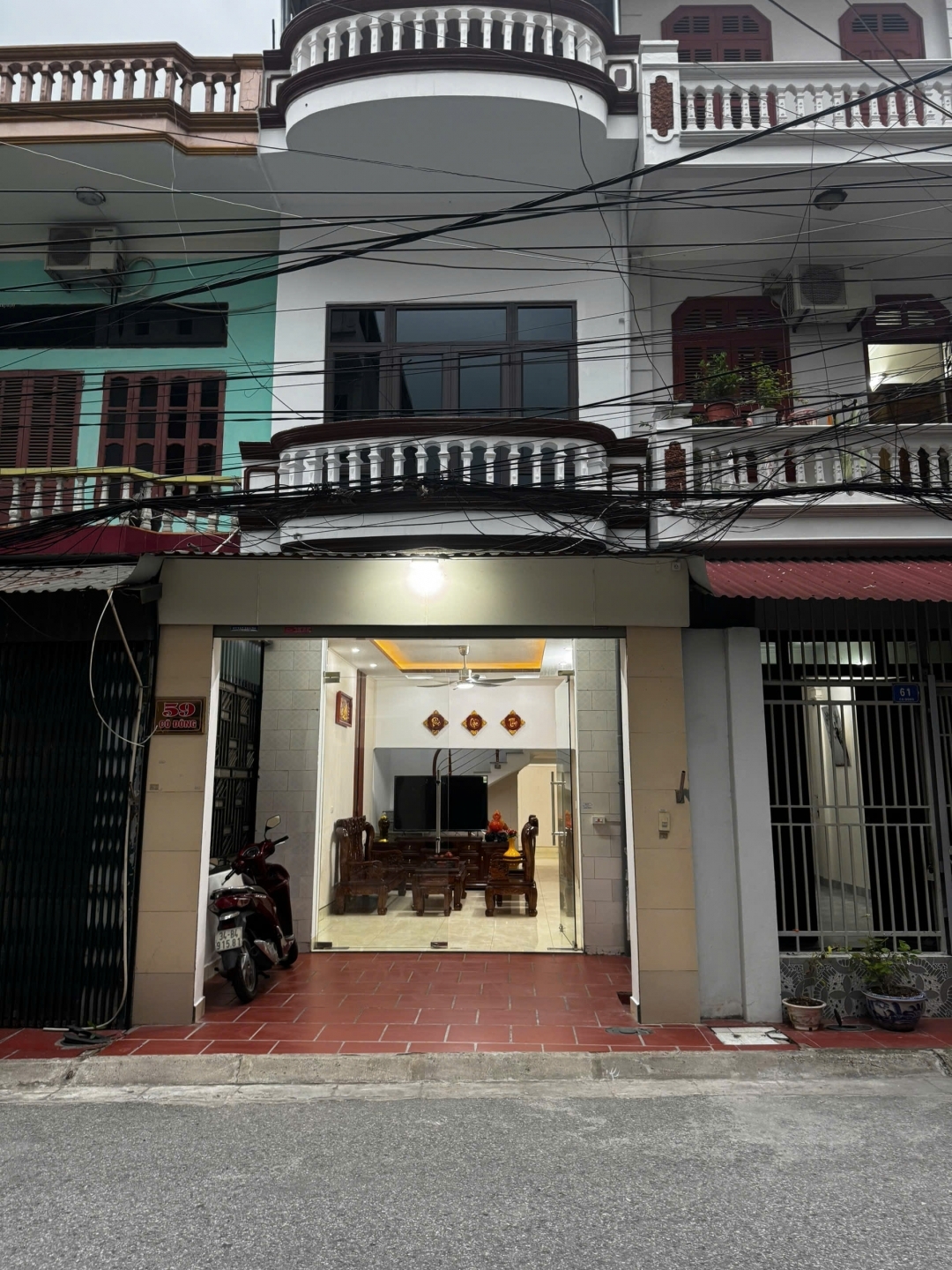 Nhà 3 tầng trung tâm TP Hải Dương – Hướng Nam full nội thất cao cấp giá chỉ 3x tỷ