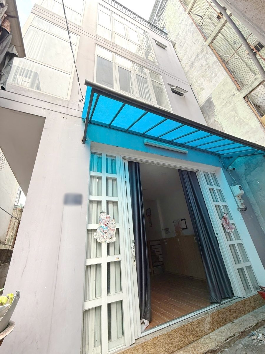 Nhà 4 tầng mới nở hậu hẻm 388 Hưng Phú P.Chánh Hưng. Giá 498 tỷ bớt lộc