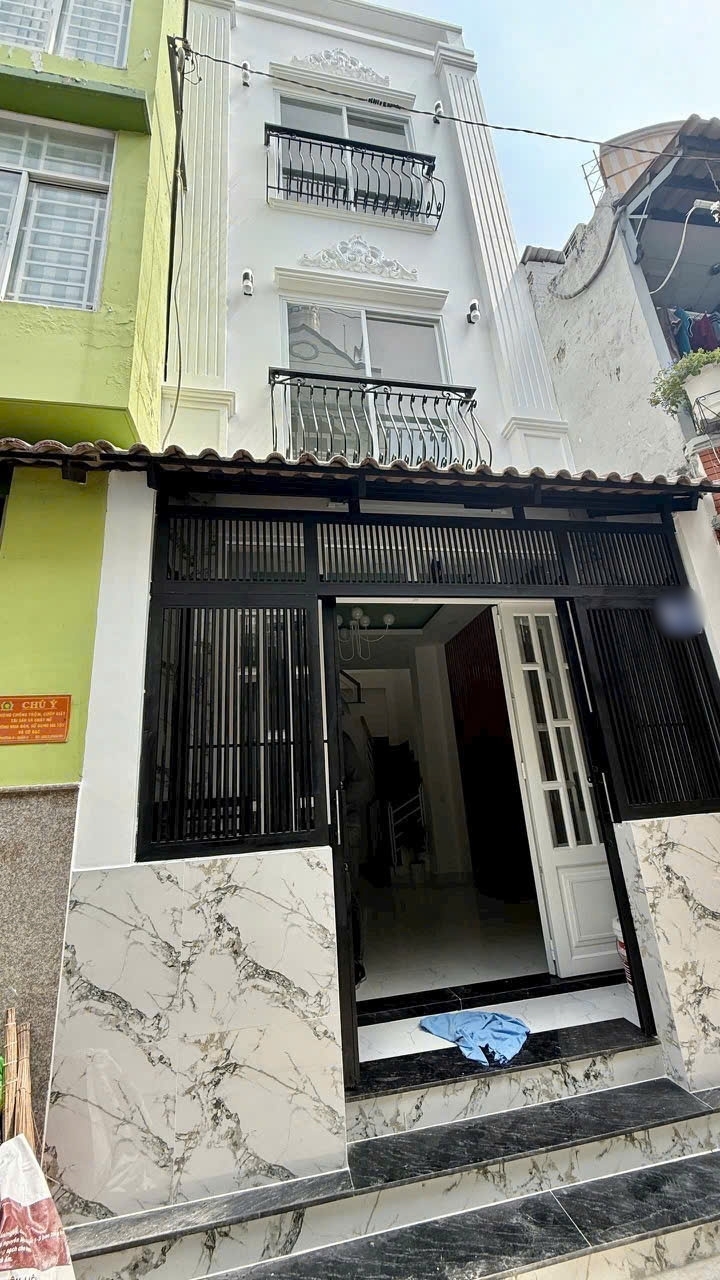 Nhà 4 tầng mới xây Hưng Phú P9 Q8. Giá chỉ nhỉnh 5 tỷ (TL)