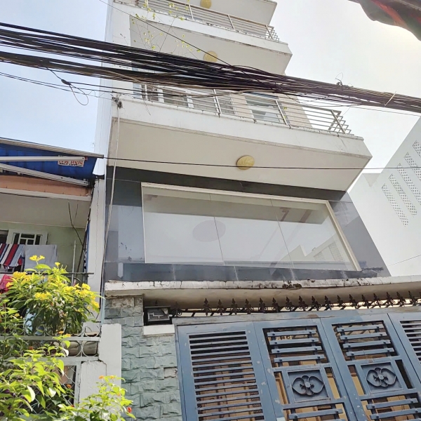 Nhà 44mx18m - 3 lầu - Bình Đông - P13 - Giá : 8.5 Tỉ (TL)