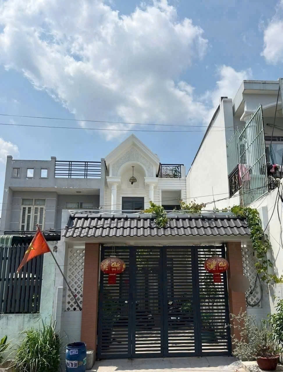 NHÀ (5.2x32) MẶT TIỀN TÂN CHÁNH HIỆP 26 Q12 – GIẢM NGAY 2 TỶ CHỈ CÒN 8.99 TỶ!