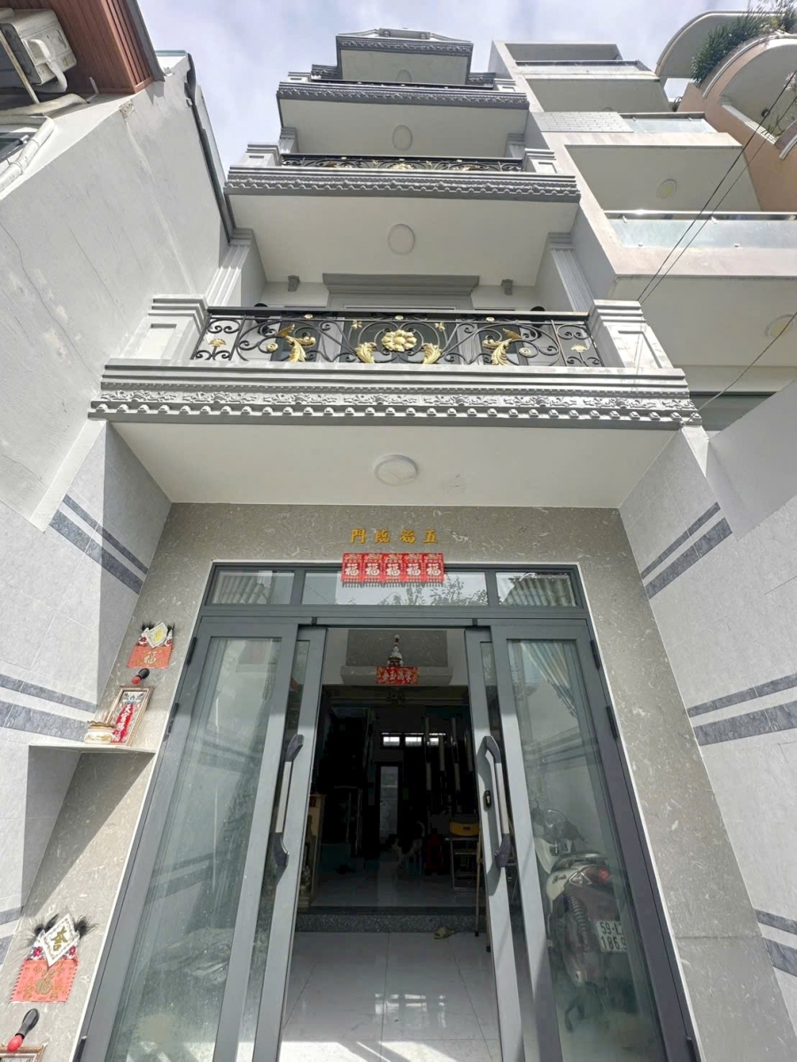 Nhà 5 Tầng hẻm thông Bùi Minh Trực P5Q8 . Giá 7.96 tỷ TL