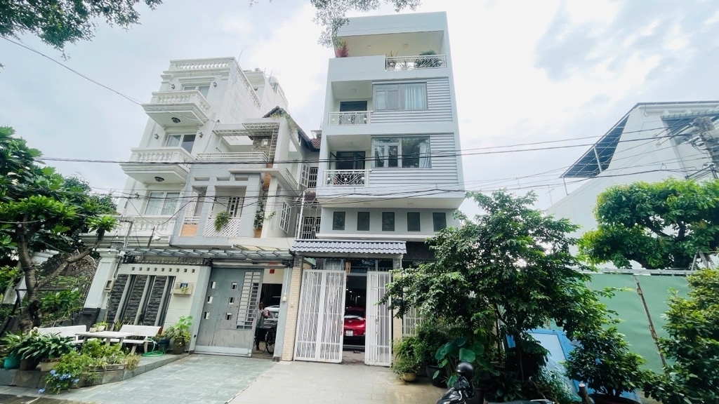 Nhà 5 Tầng MT ĐƯỜNG 25M Vị Trí VIP Khu Bên Sông Hiệp Bình Chánh Full Nội Thất Có Tháng Máy