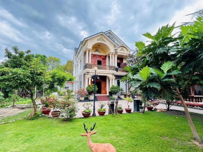 Nhà biệt thự chất lượng tại Nguyễn Văn Thành Định Hòa Thủ Dầu Một Bình Dương với diện tích 1524m²