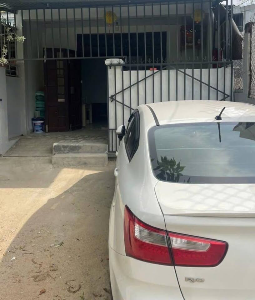 NHÀ C4 NHƯ MỚI DT 82M2 ÔTÔ ĐỖ CỬA NHÀ HOÀNG VĂN THÁI GẦN CHỢ HOÀ KHÁNH NAM - CHỈ 2.3 T