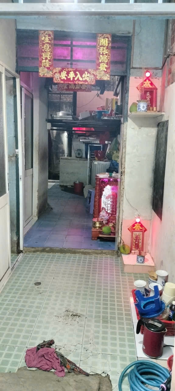 Nhà cấp 4 2 mặt hẻm thông đường Lưu Hữu Phước P15Q8 . Giá 2.7 tỷ