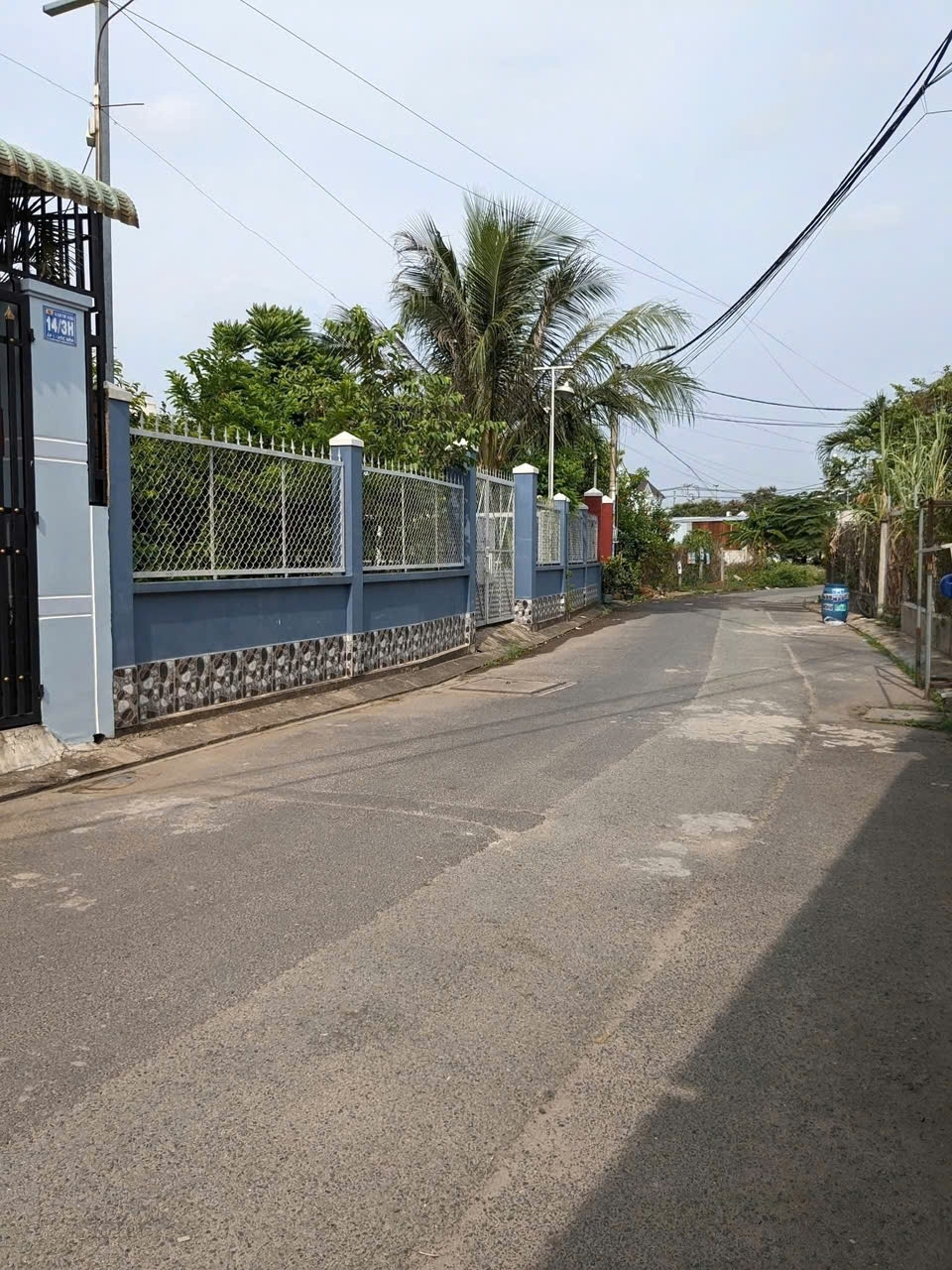 NHÀ CẤP 4 (7.5x20) MẶT TIỀN THẠNH LỘC 49 Q12 – XE TẢI VÀ Ô TÔ VÀO TẬN NHÀ!