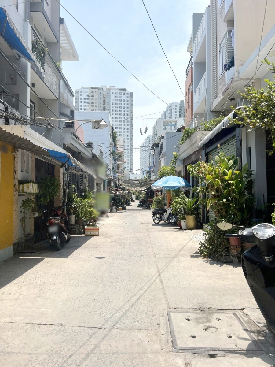 Nhà cấp 4 diện tích khủng 115m2 đường nhựa 6m Phạm Hùng P.Chánh Hưng P4Q8