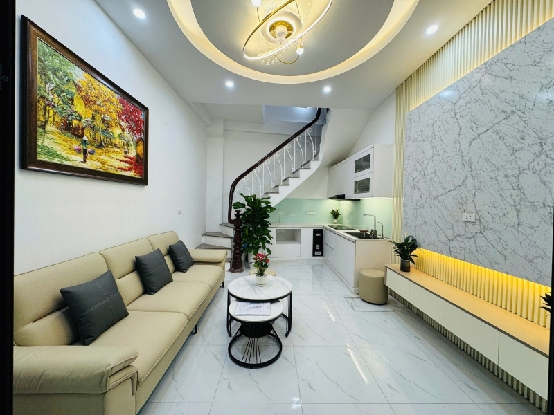 NHÀ CẦU GIẤY DÒNG TIỀN ĐẢM BẢO 26m2 4TẦNG 7.1 TỶ Ô TÔ CÁCH 100M  GẦN PHỐ DUY TÂN