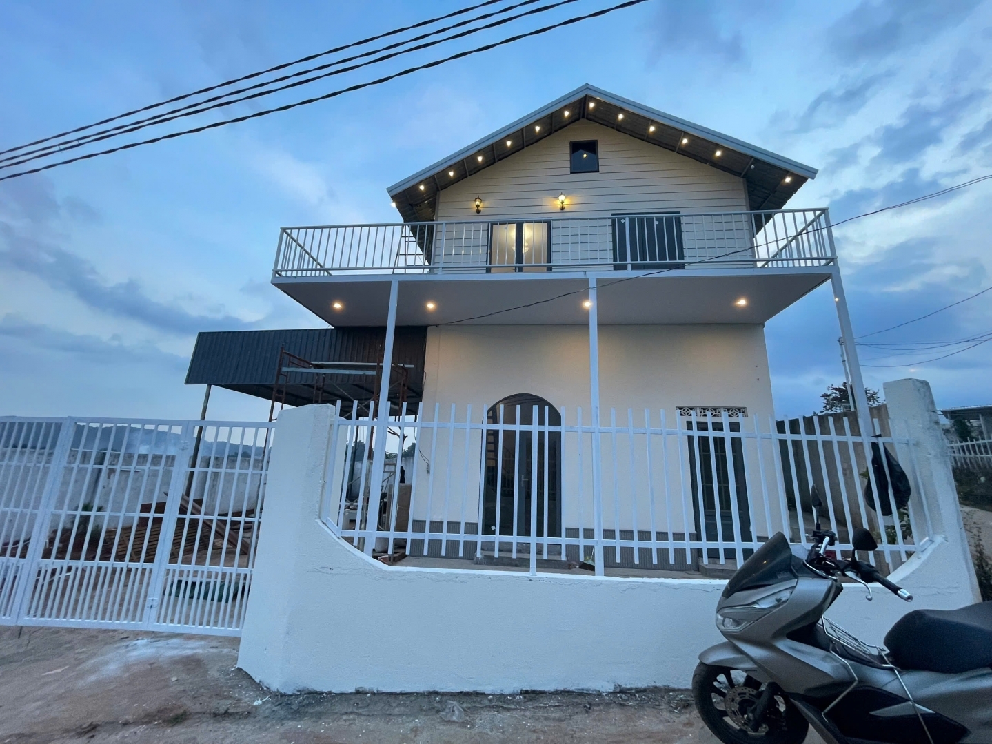 NHÀ CHÍNH CHỦ - GIÁ TỐT - Vị Trí Đẹp Tại TT Nam Ban Huyện Lâm Hà Lâm Đồng
