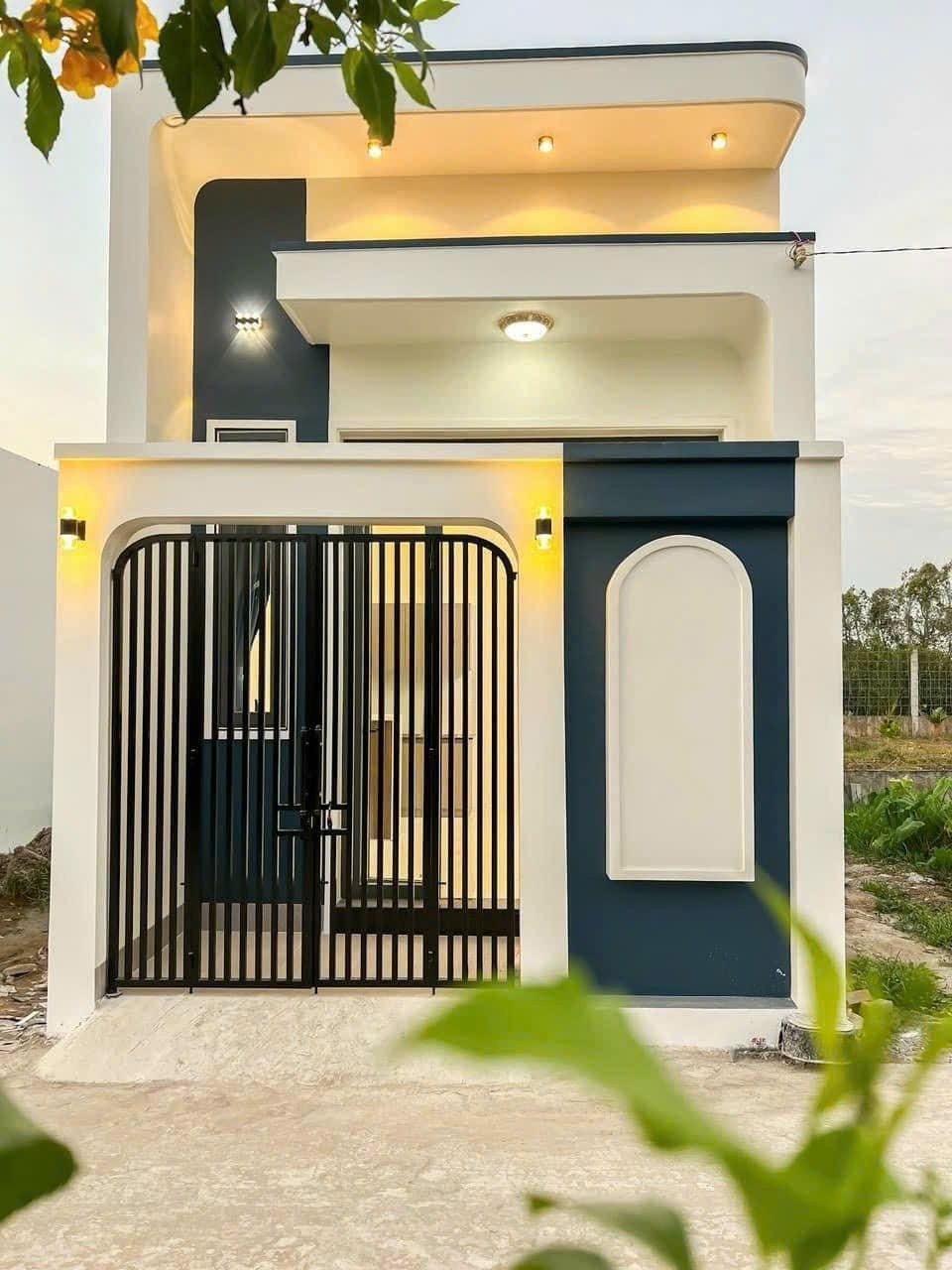 Nhà đẹp 1 trệt 1 lầu, đường rộng ô tô vào tận nơi – TP. Thủ Dầu Một