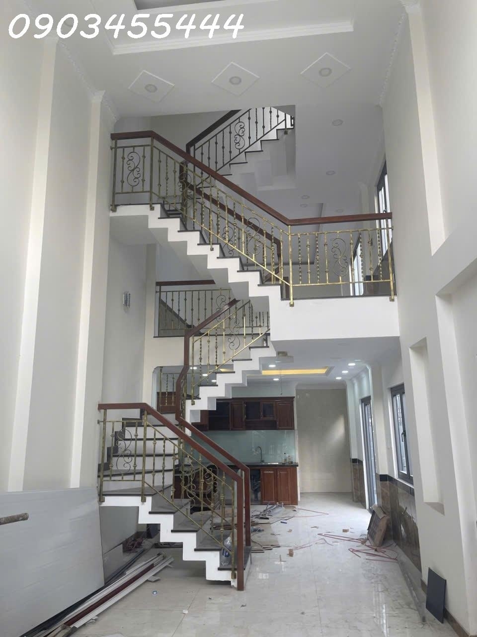 Nhà đẹp có sân vườn riêng diện tích 62m2 4 tầng 13.5 tỷ Hiệp Bình Chánh Thủ Đức