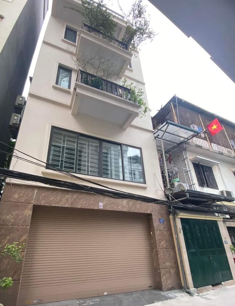 NHÀ ĐẸP HỌC VIÊN TÀI CHÍNH - DT50M2 - 5 TẦNG - GIÁ 10 TỶ - NGÕ Ô TÔ THÔNG - KINH DOANH