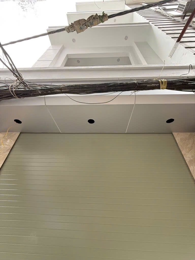 Nhà đẹp mới xây Trương Định Hoàng Mai - 6 tầng thang máy - Ngõ ba gác - 31m2 - Giá 75 tỷ