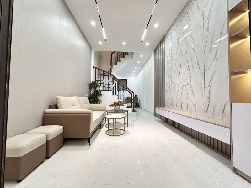 Nhà đẹp Ngõ 282 Kim Giang - Lô góc- 38m*45 tầng - ô tô đỗ cách 10m. Giá nhỉnh 9 tỷ