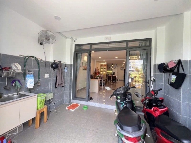 NHÀ ĐẸP TÂM HUYẾT - Ô TÔ NGỦ NHÀ - LÊ VĂN VIỆT F TĂNG NHƠN PHÚ B