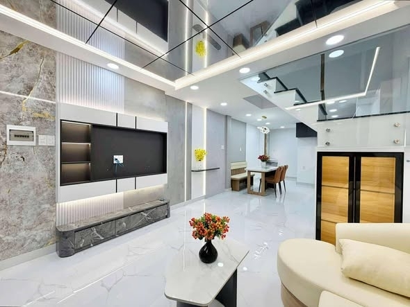 Nhà Đường Hoàng Văn Thụ Phường 9 Phú Nhuận Cũ.