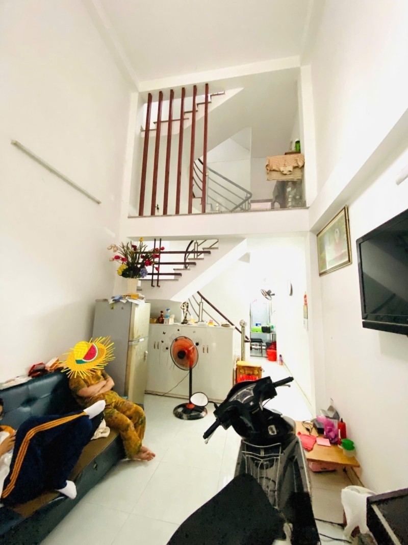 Nhà giảm giá còn 85 tỷ 67m2 4x145 4 tầng  nhà đẹp ô tô  3wc sân thượng