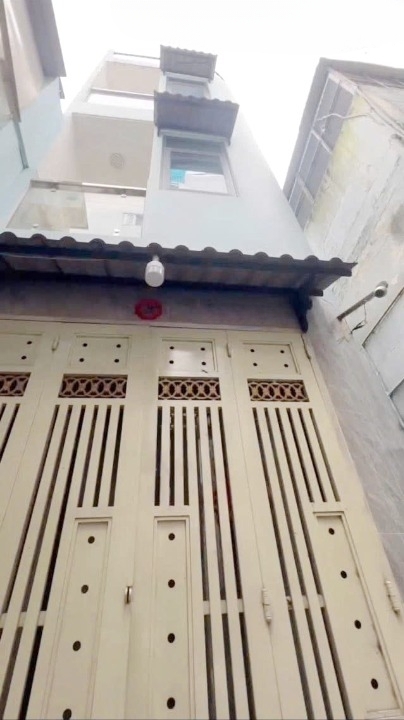 Nhà góc 4 tầng gần đường Võ Văn Kiệt P6Q5. Giá 5.98 tỷ