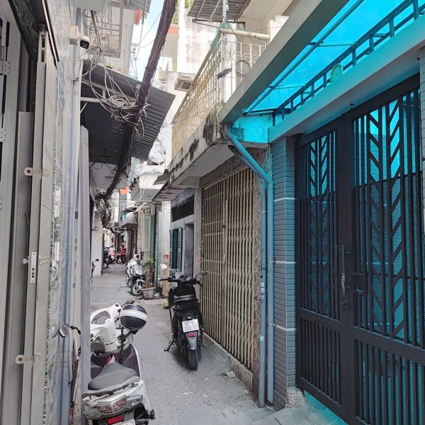 Nhà hẻm 56 Dương Bá Trạc - P2 - Giá : 4280 Tỉ (TL)