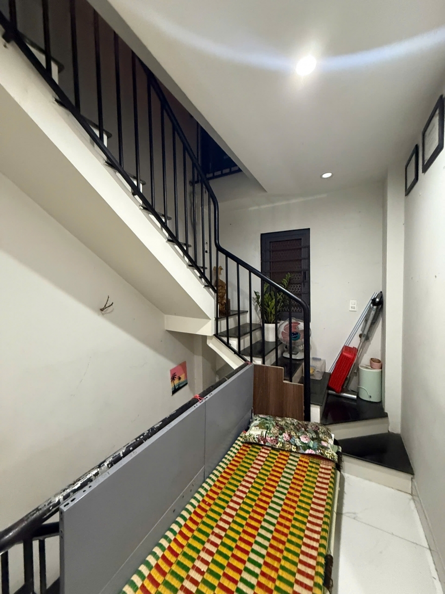 ♪ Nhà Kiệt 3-4m thẳng thông Hoàng Hoa Thám 25m2 3 tầng đúc full công năng 2.x tỷ