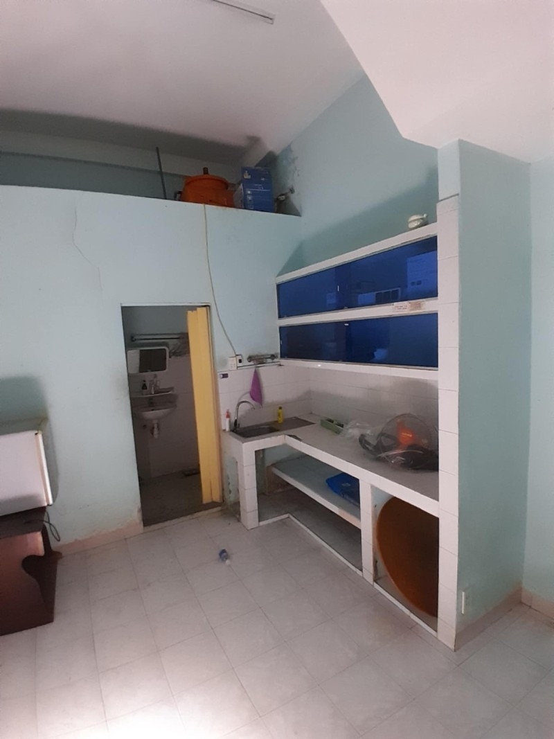 ♣ Nhà Kiệt 3m 50m ra MT Nguyễn Chí Thanh 37m2 2 tầng cứng cáp 3.x tỷ nhỏ